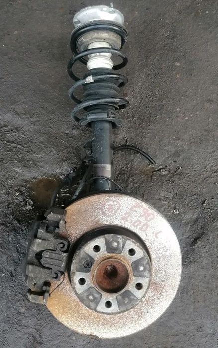 BMW 3 E90 04- 2.0 D MCPERSON ZWROTNICA LEWY PRZÓD