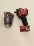 Nowy klucz udarowy Milwaukee M18 FIW2F12 z  baterią 5.0 Trójmiasto