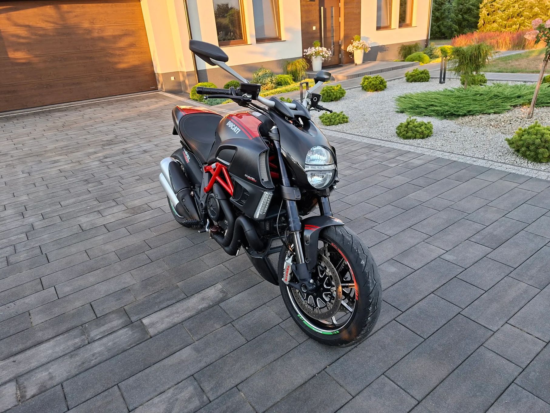 Ducati Diavel Ducati Diavel wersja carbon - sprowadzony