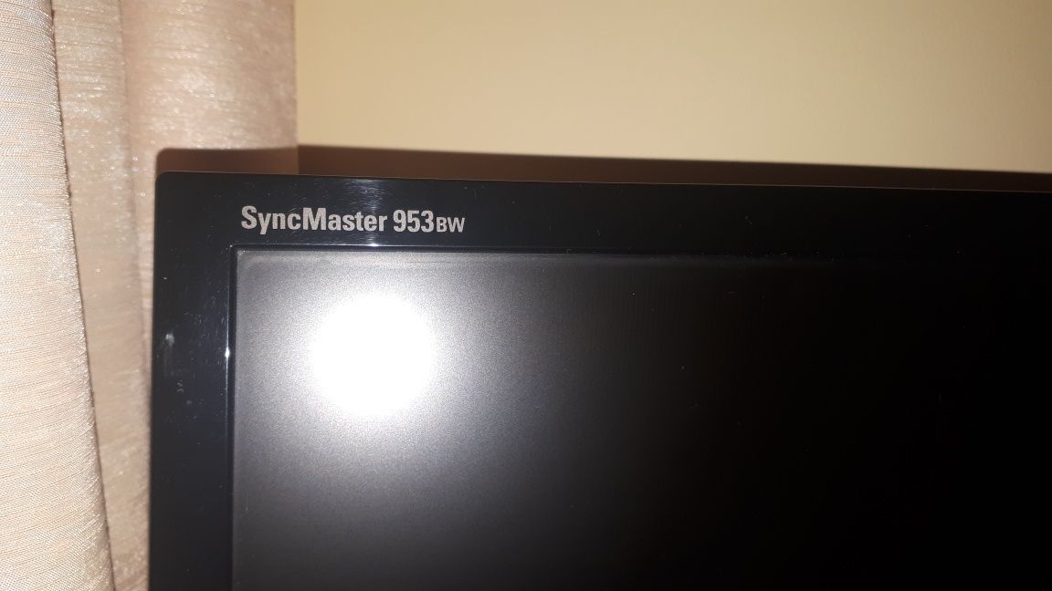 Monitor SAMSUNG SyncMaster 953BW 19'