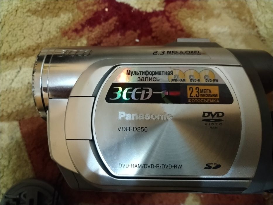 Видеокамера Panasonic VDR-D250