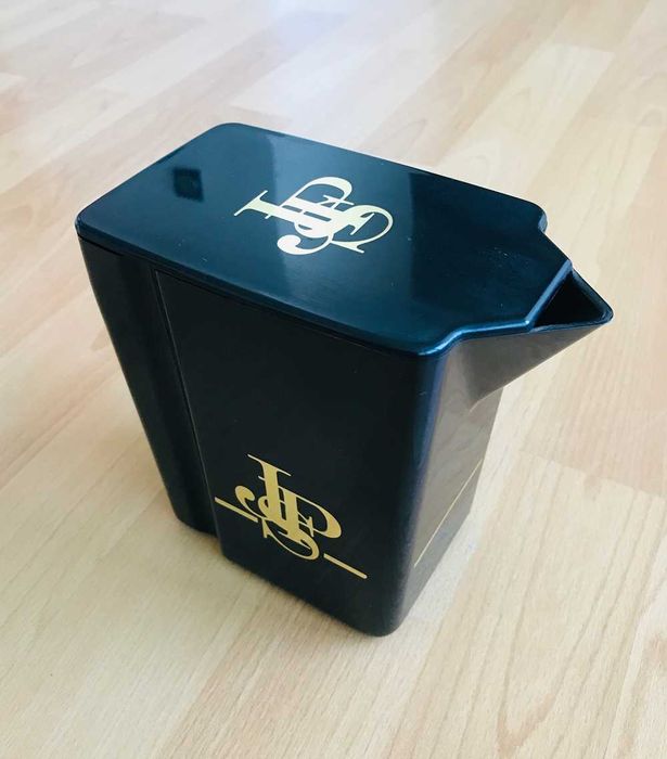 Cinzeiro Mateus Rosé jarro agua John Player Special