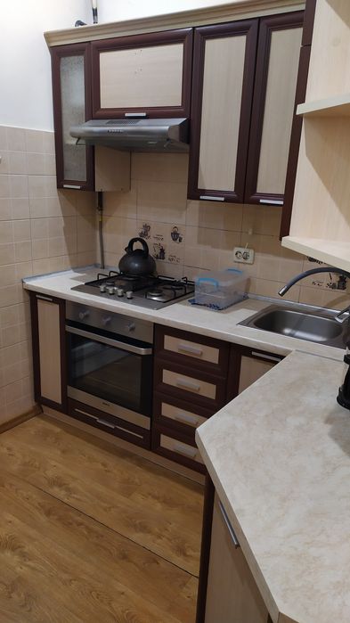 Продам 2х ком ВИДОВАЯ  Т.Шевченка14