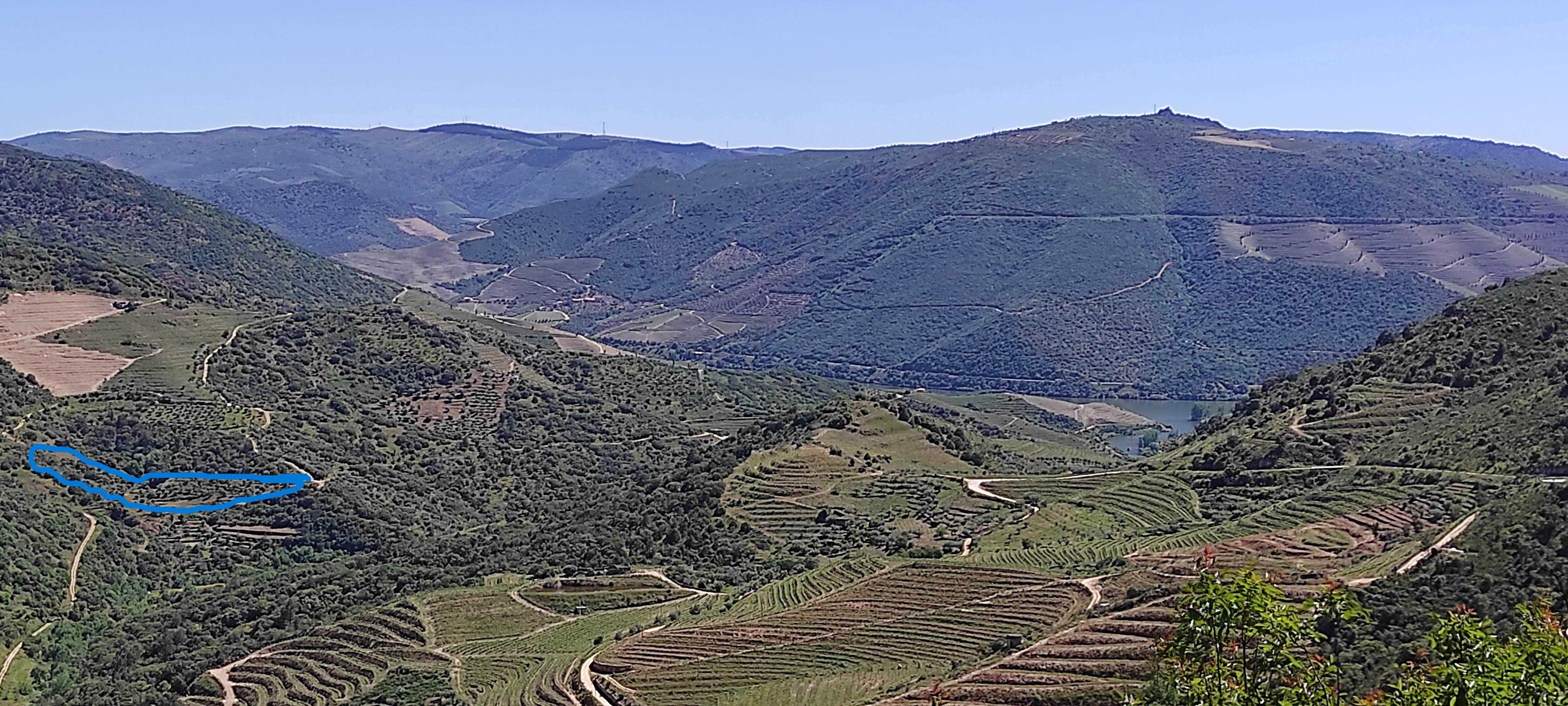 Terreno agrícola com vistas deslumbrantes