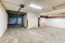 Garagem Box no centro de Belas 41m²