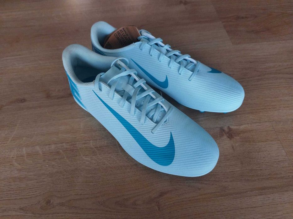 Buty piłkarskie korki męskie Nike Mercurial Vapor 16 Club FQ8441