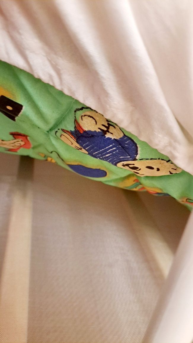 Łóżeczko drewniane szczebelki Ikea materac ochraniacz warkocz