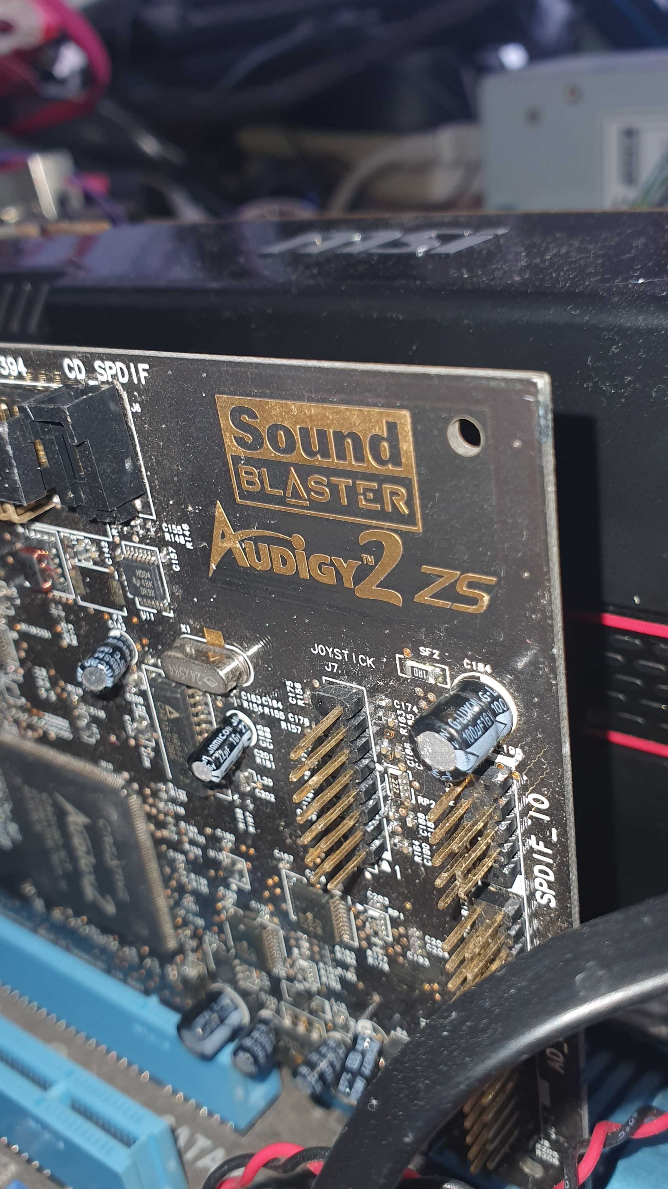 Звуковую карту AUDIGY 2 ZS SB0350 в отличном состоянии.