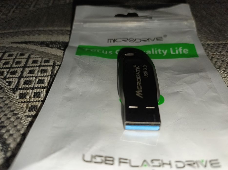 Міні-флешка - брелок USB 3.0 металева 64 ГБ (НОВА)