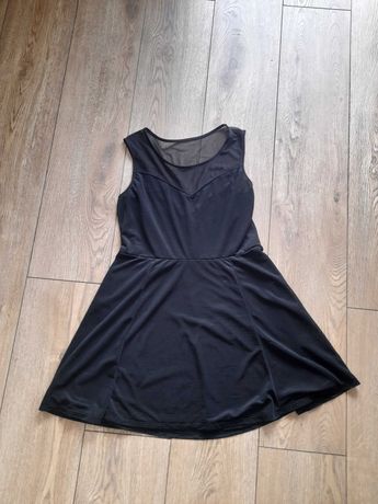 Czarna sukienka z siateczki