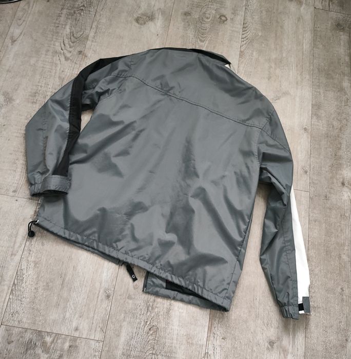 Duża męska kurtka przeciwdeszczowa 48 M GSUS