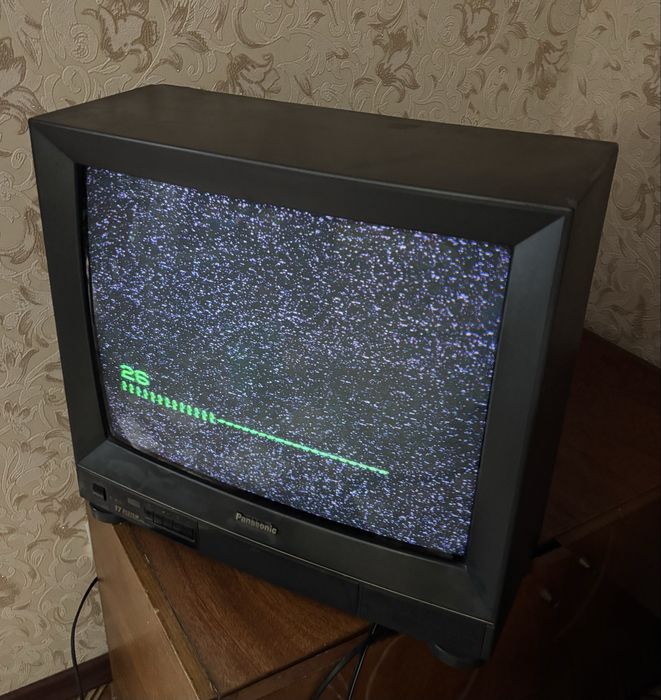 Продам старі телевізори та монітор