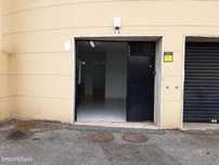 Alugo armazém/garagem