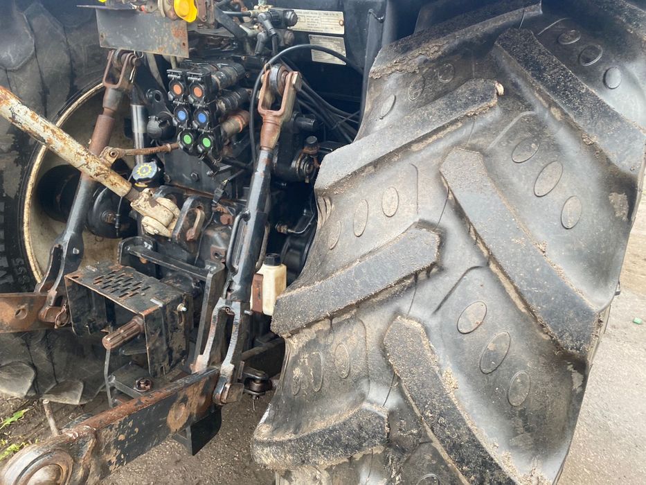 Трактор new holland t6020