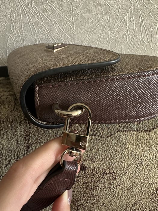 Сумка guess коричнева в хорошому стані