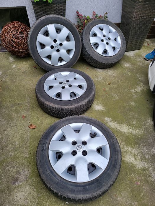 Komplet kół z oponami zimowymi 175/65/R15 Michelin