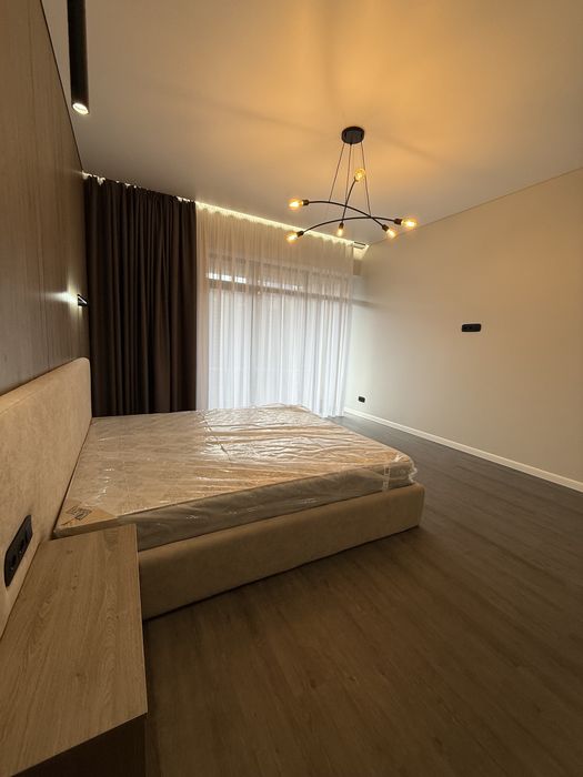 Будинок з газом в Стоянці! Закрите котеджне містечко з озером!