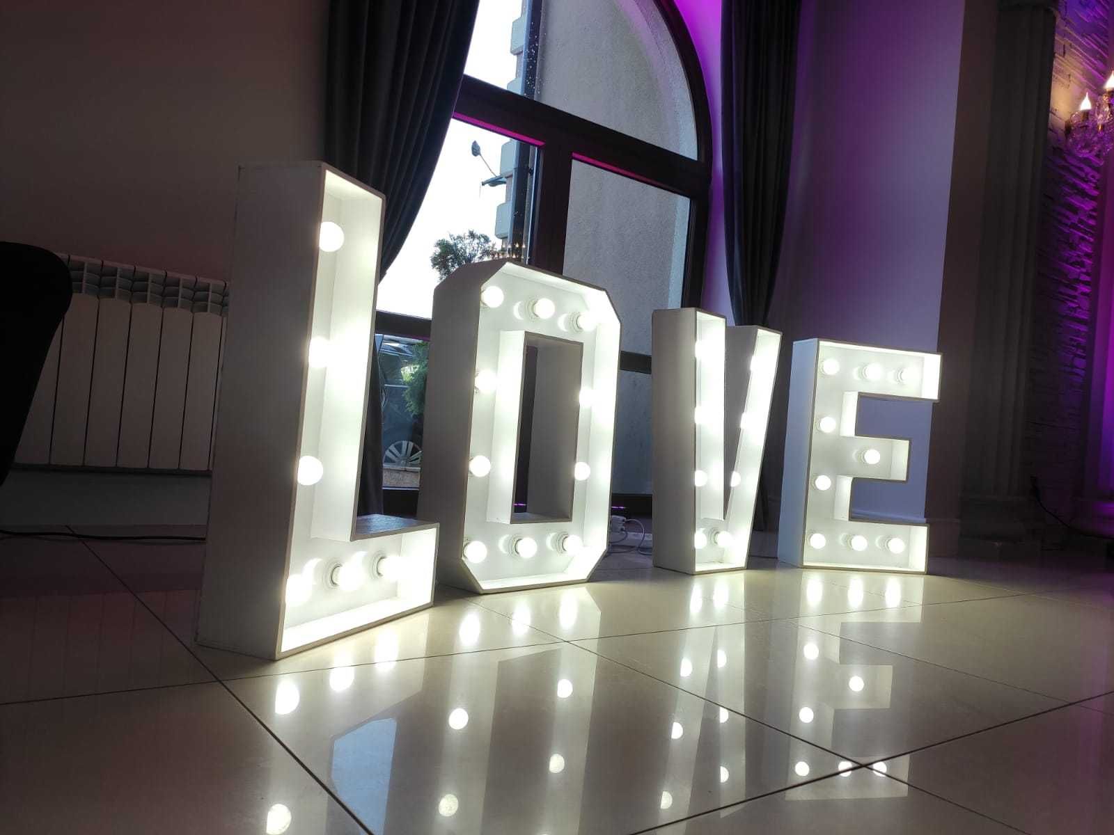 Podświetlany napis Love, dekoracja, led, wesele