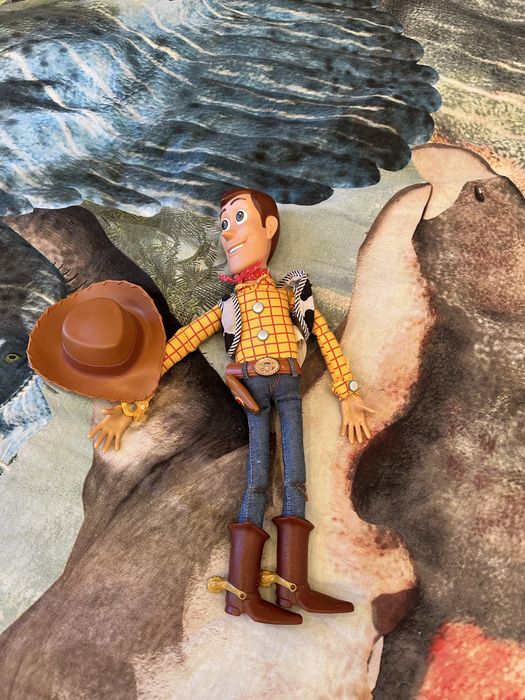 Колекційна іграшка ковбой Вуді історія іграшек
