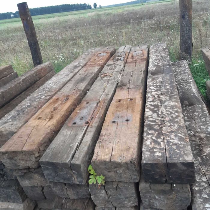 Słupki na ogrodzenie dla koni 15 cm na 25 cm na 260 cm
