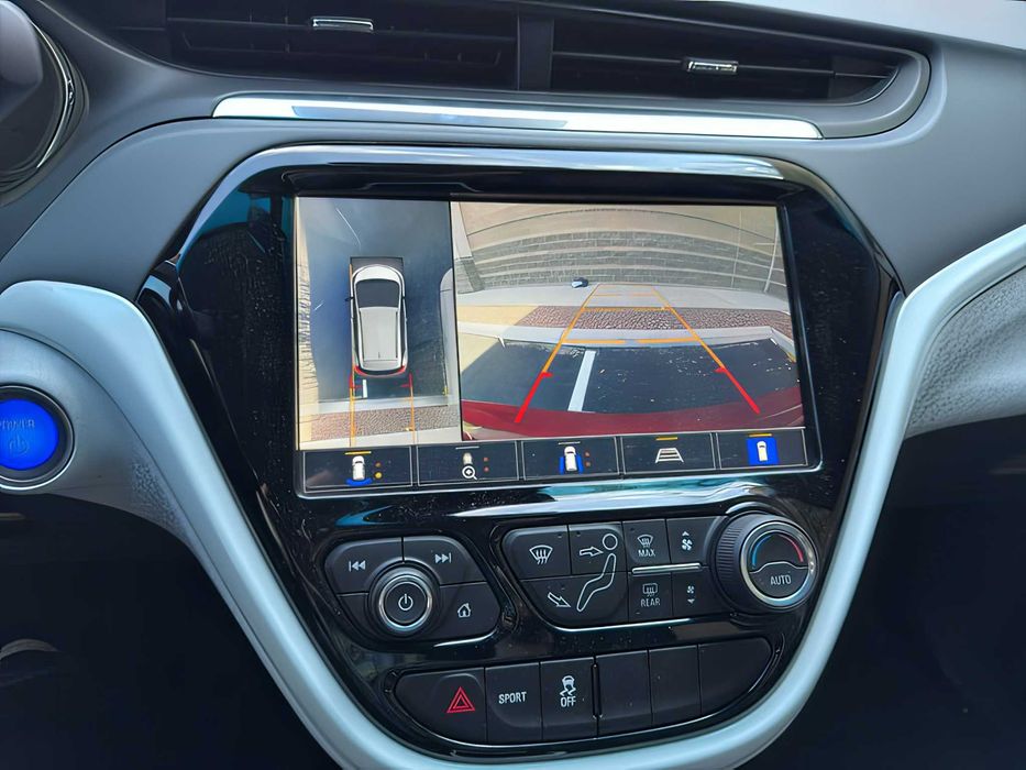 Chevrolet Bolt EV      2020