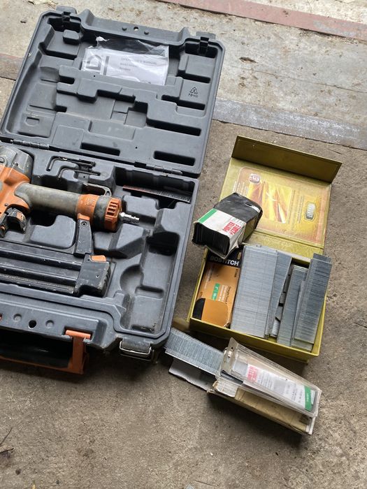 RIDGID r213bna stanley bostitch пневмо пістолет для цвяхів