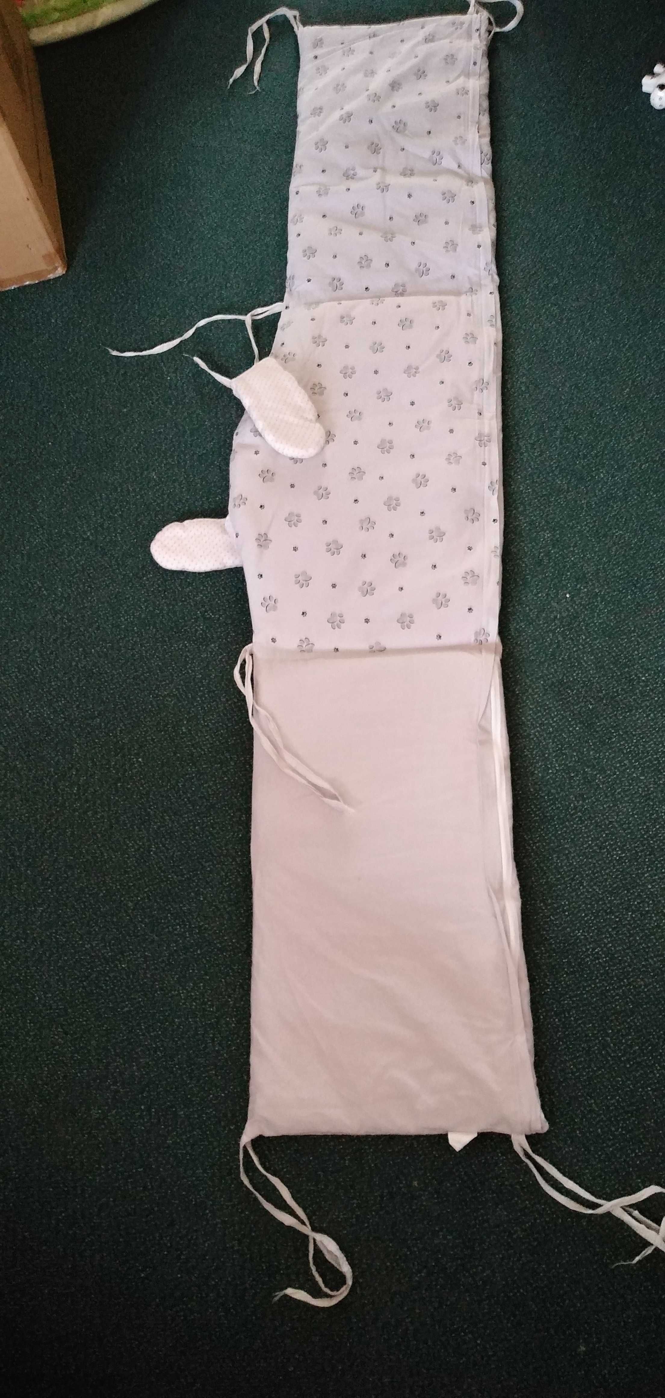 Ochraniacz na szczebelki do łóżeczka dla niemowlaka (różne wzory)