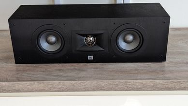 Kolumna centralna JBL225c