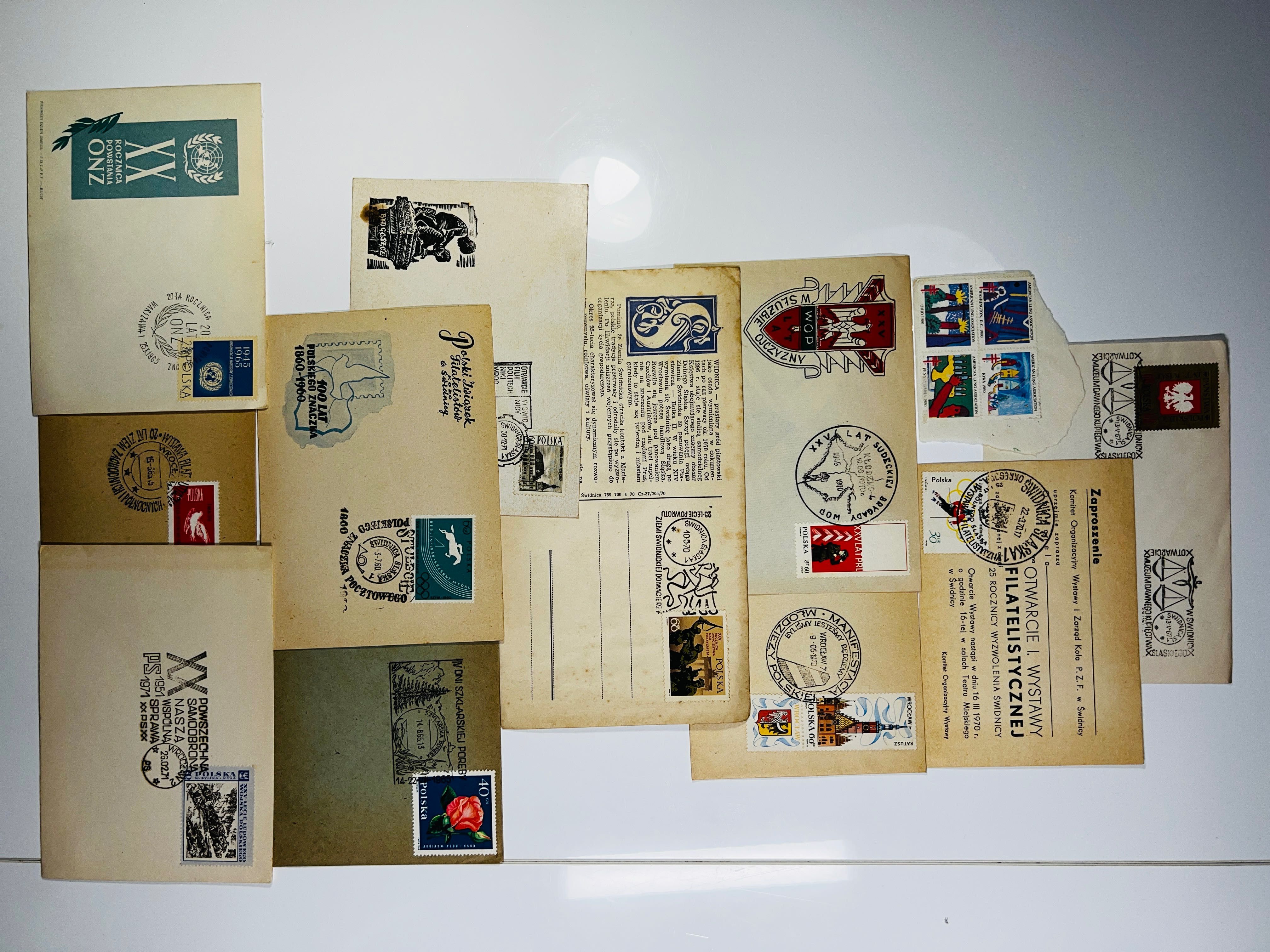 Kolekcja kart pocztowych z lat PRL