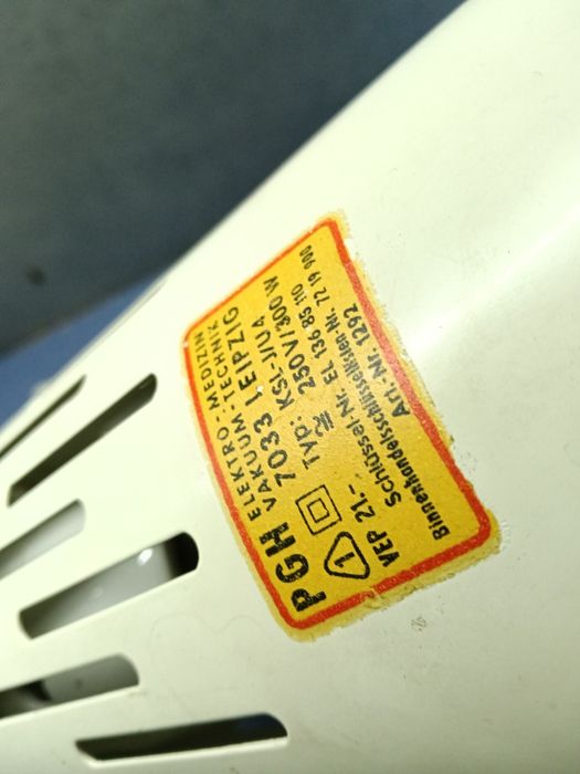 Lampa medyczna nagrzewająca DDR vintage ! Super stan !
