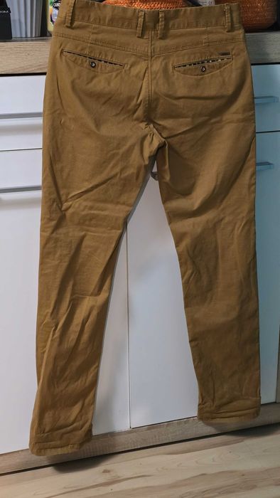 Spodnie eleganckie chino
