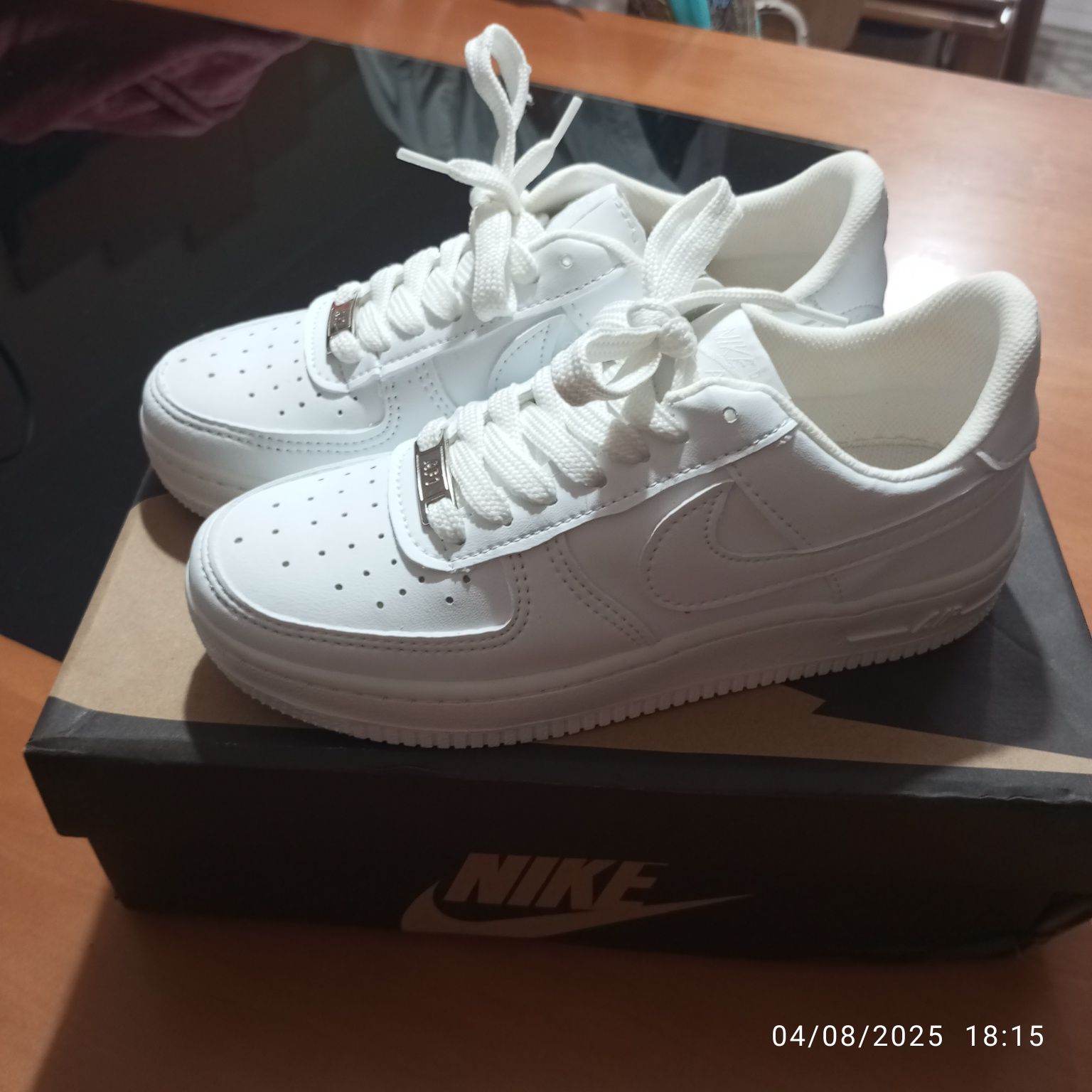 Sapatilhas novas Nike
