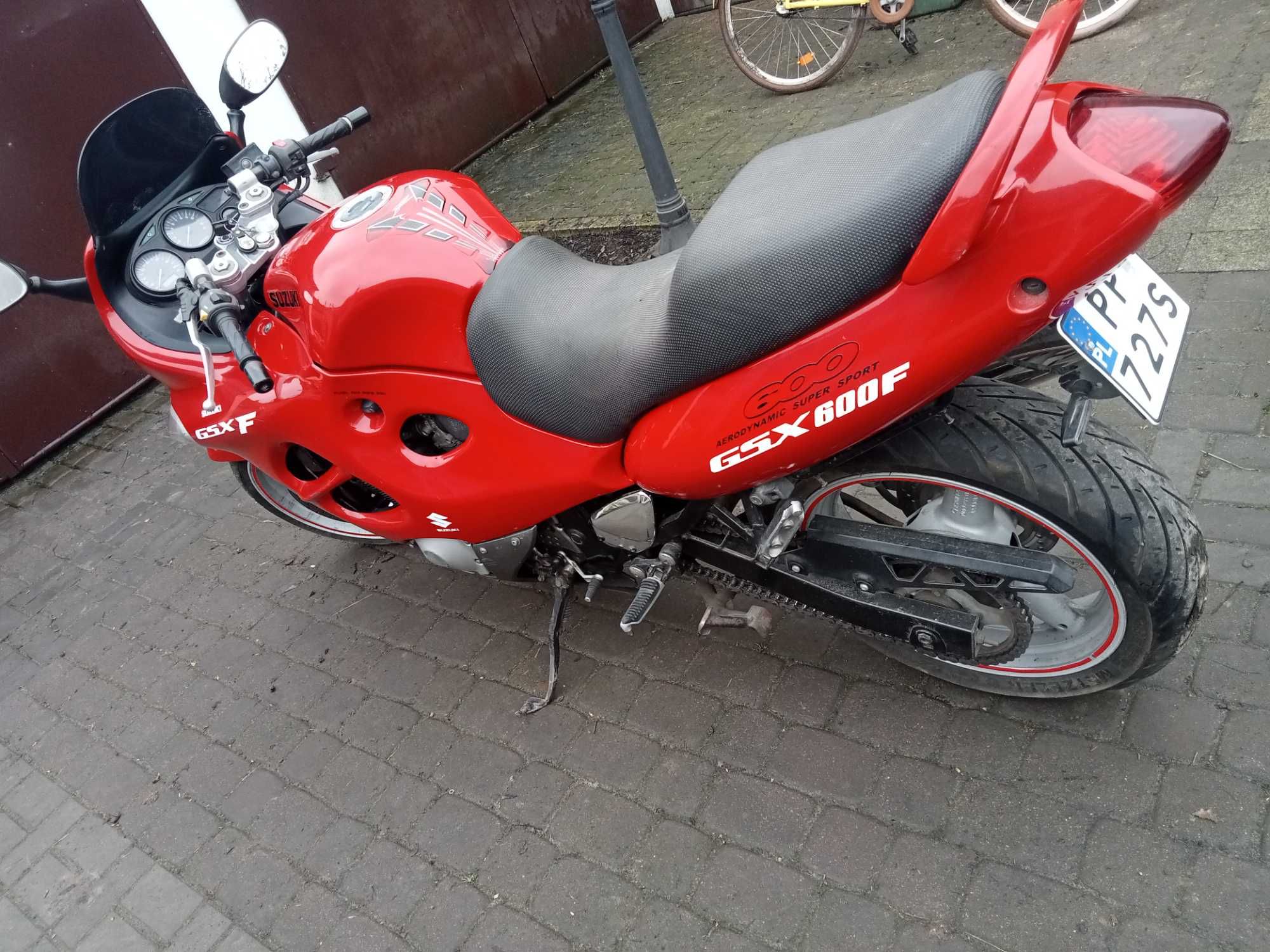 Suzuki GSX 600F !