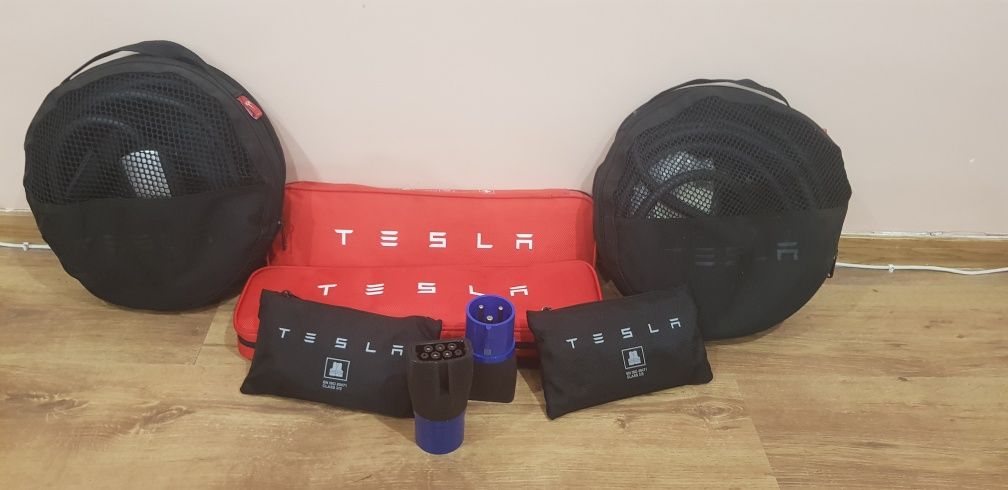 Продам зарядку Tesla