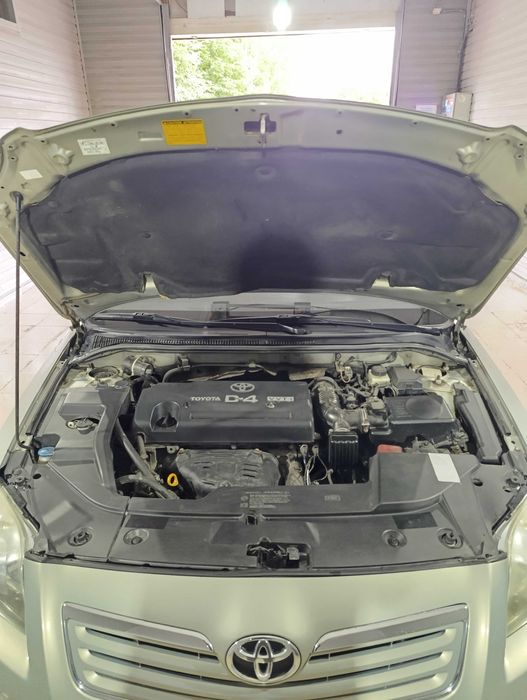 Toyota Avensis 2.4 АКПП