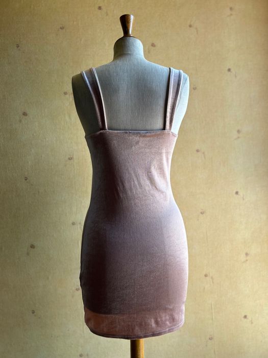 Forever 21 sukienka welurowa pudrowy róż L