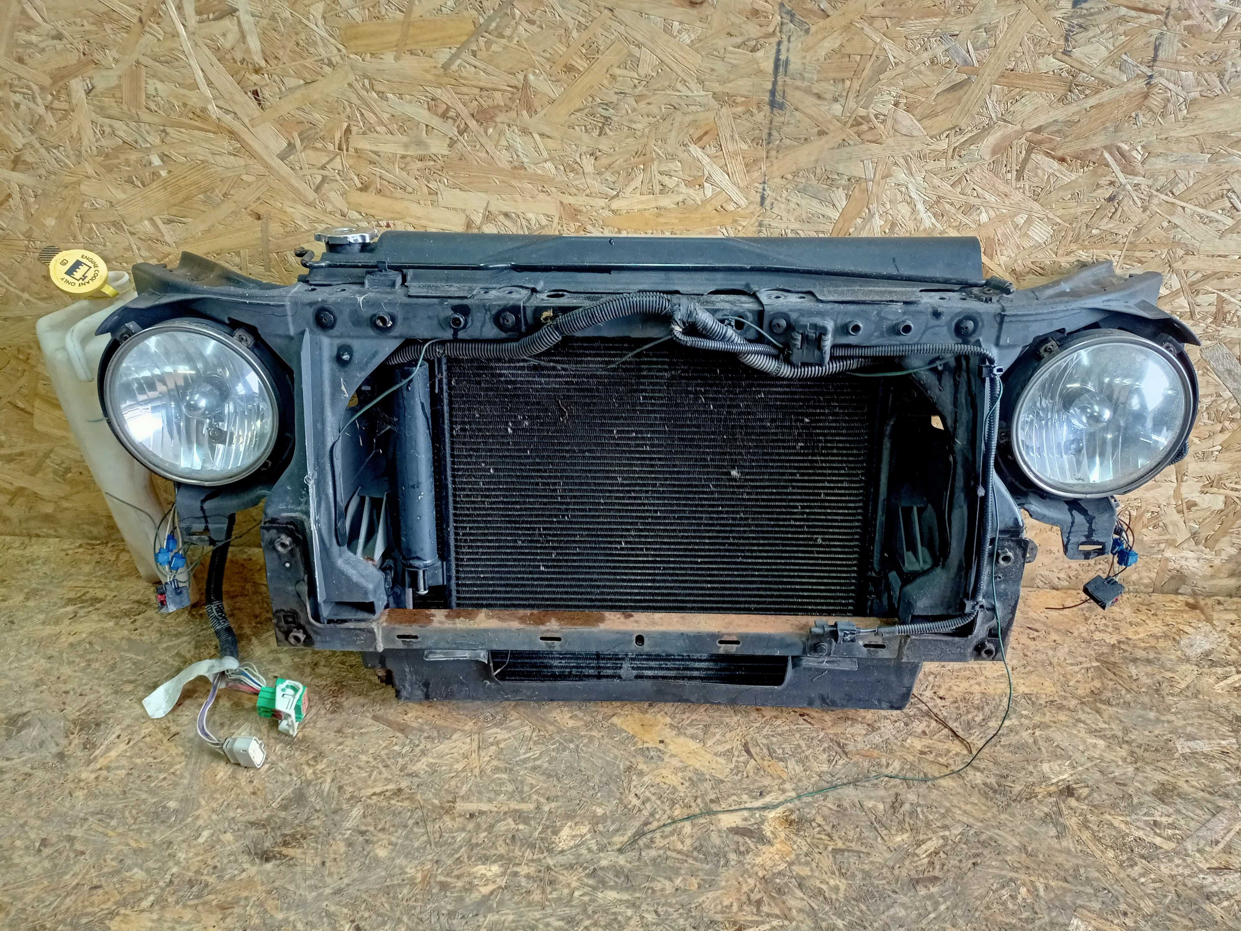 Jeep Wrangler JK pas przedni przód lampy kompletny V6 3.8 benzyna