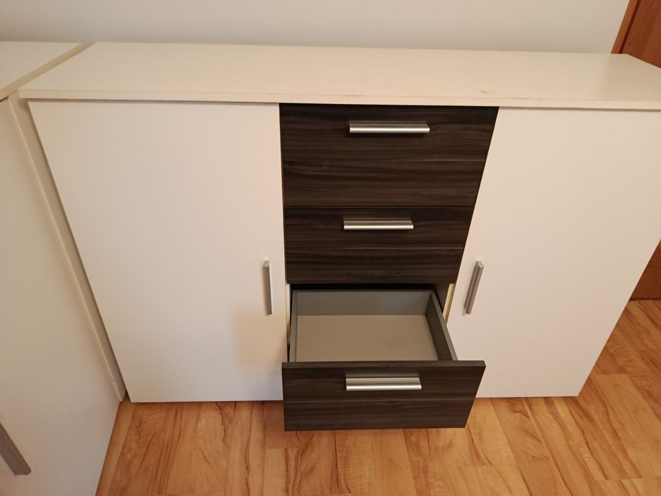 Komoda dwudrzwiowa z szufladami x2