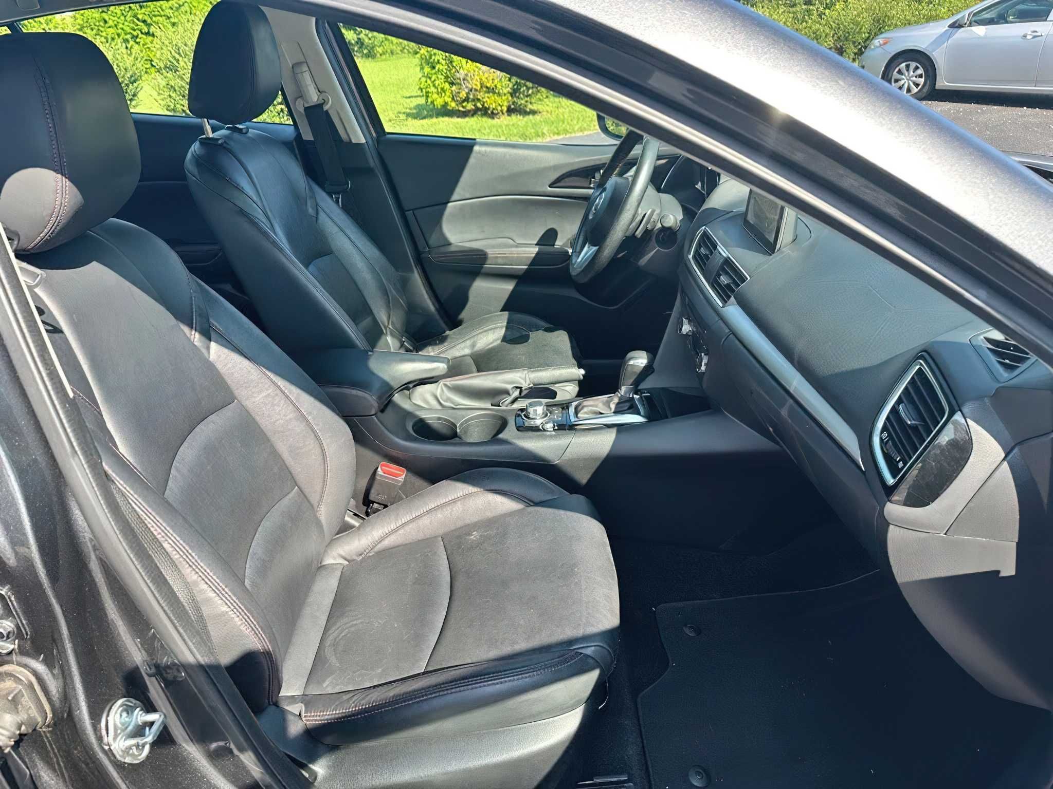 2016 Mazda MAZDA3 s Touring