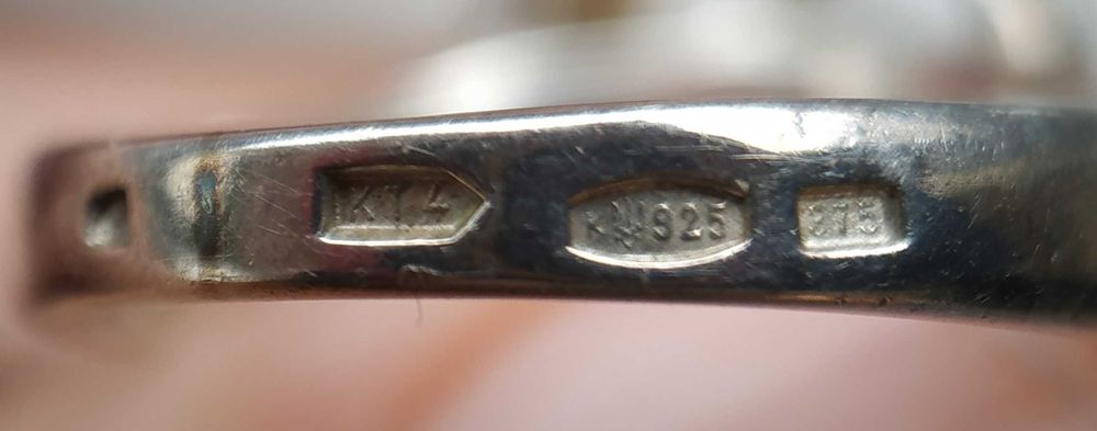 Серебряные украшения с золотыми вставками: серьги, кольца, запонки