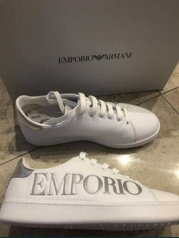 Emporio armani обалденные кеды , кью ар код есть