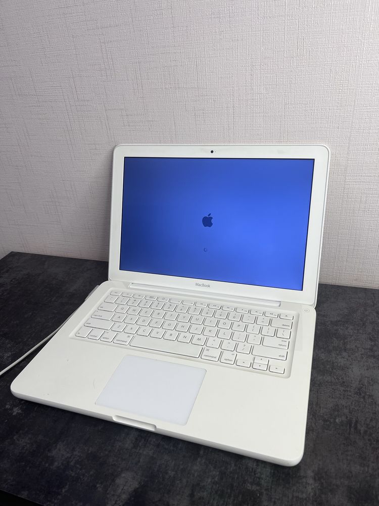 MacBook A1342 13 1280x800 Nvidia GeForce 320M HDD 250Gb