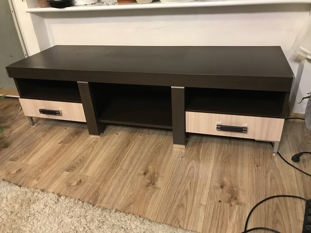 Szafka pod telewizor
