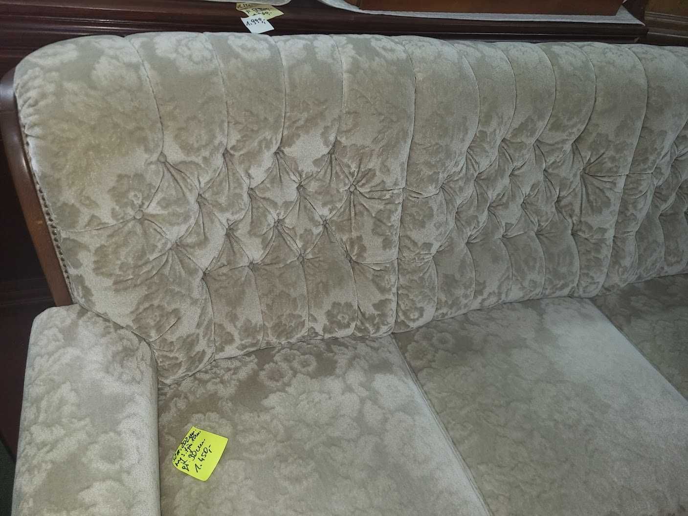 Bardzo ładna sofa stylowa 3 osobowa