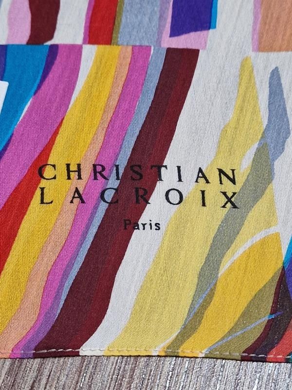 яскрафий шовковий шарф, шаль, платок від christian lacroix