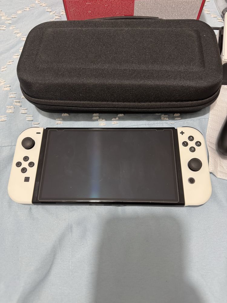 Vendo Nitendo Switch OLed - Como Nova