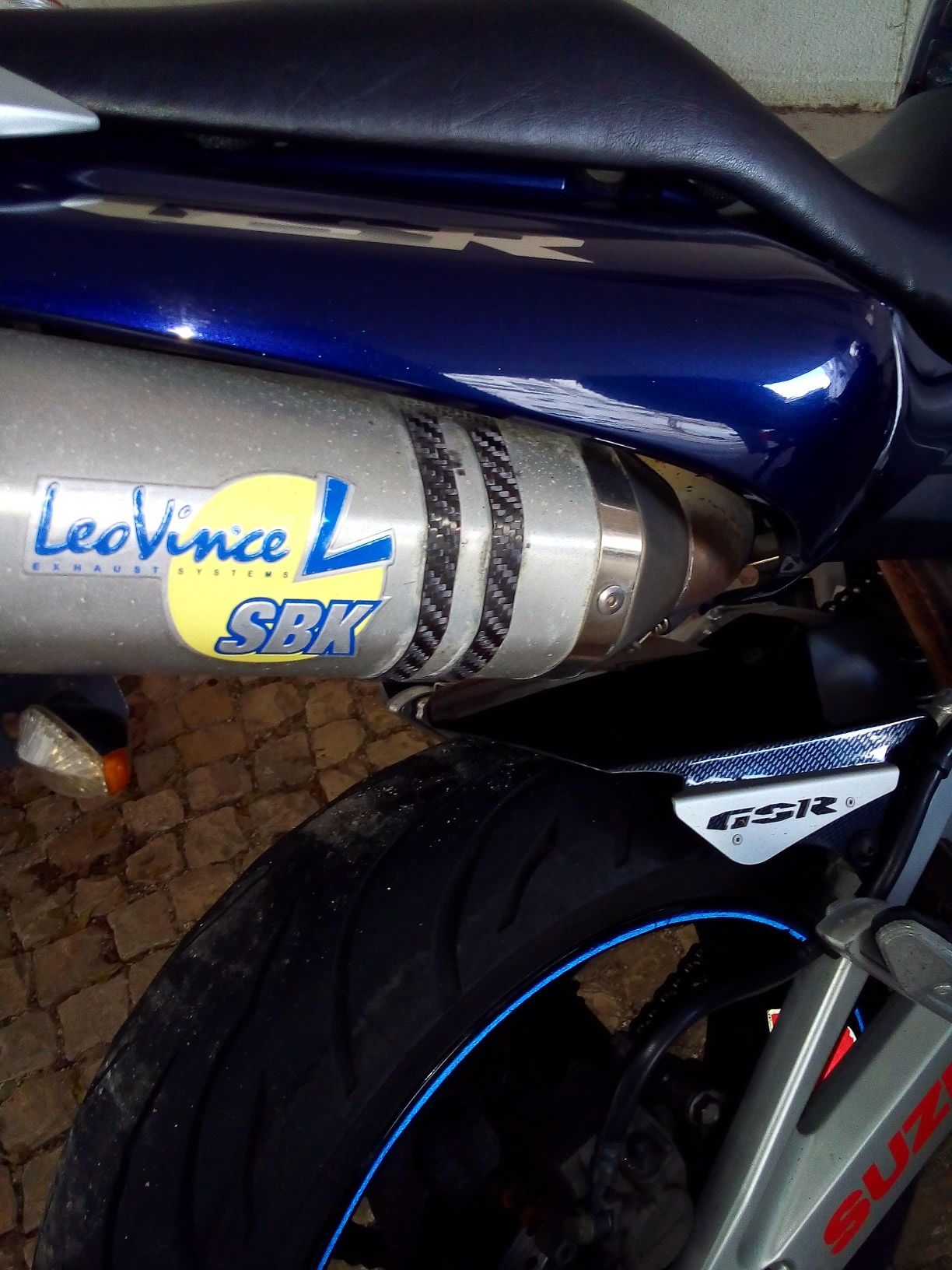 Suzuki GSR 600 naked