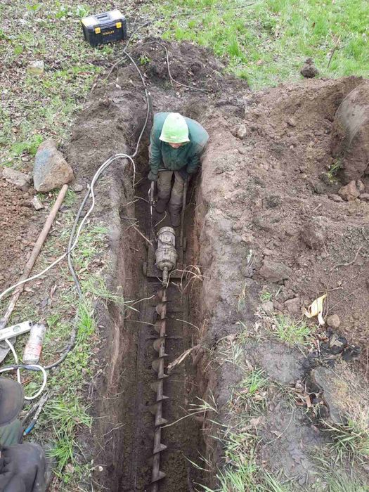 Прокол під дорогою