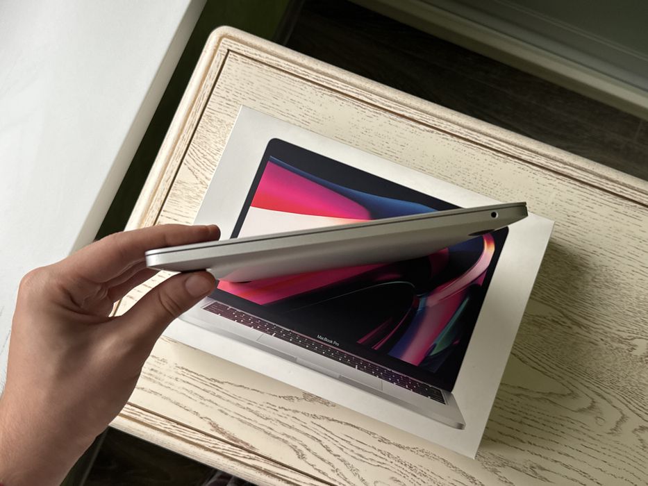 MacBook Pro 13" M1 256 GB Silver (Ідеальний стан)