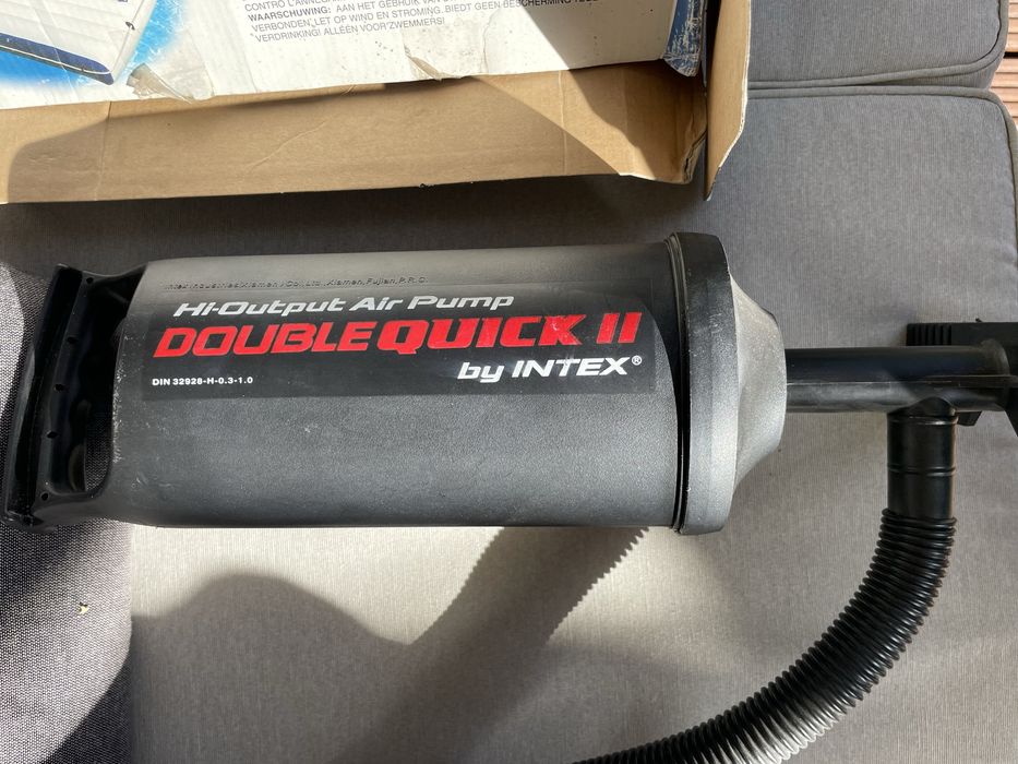 Intex 58865 materac na wodę – duży, dla dwóch osób + pompka.Jak nowy.